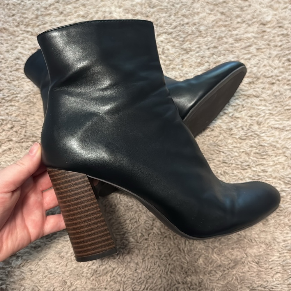 Women’s Size 9 3in Heel Booties • Target/Merona Brand • Used in GREAT Condition!